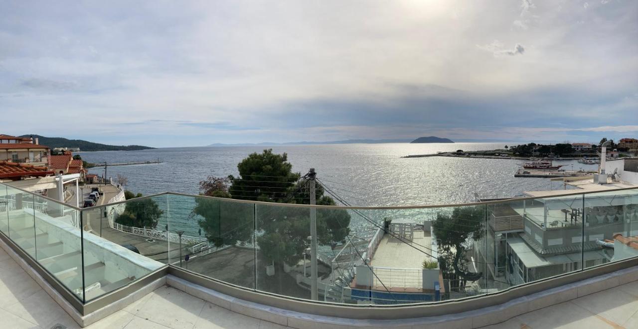 Wide Blue Luxury Boutique Suites Neos Marmaras Bagian luar foto
