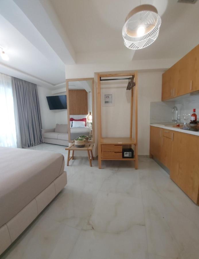 Wide Blue Luxury Boutique Suites Neos Marmaras Bagian luar foto
