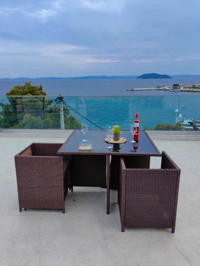 Wide Blue Luxury Boutique Suites Neos Marmaras Bagian luar foto